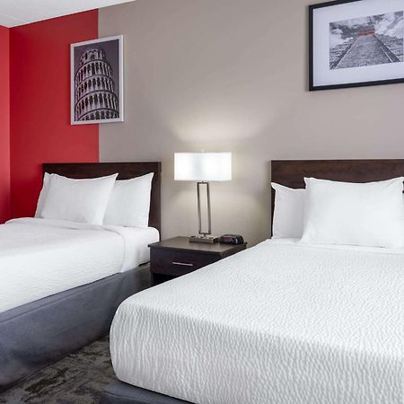Ramada By Wyndham Thunder Bay Airlane Hotel Zewnętrze zdjęcie