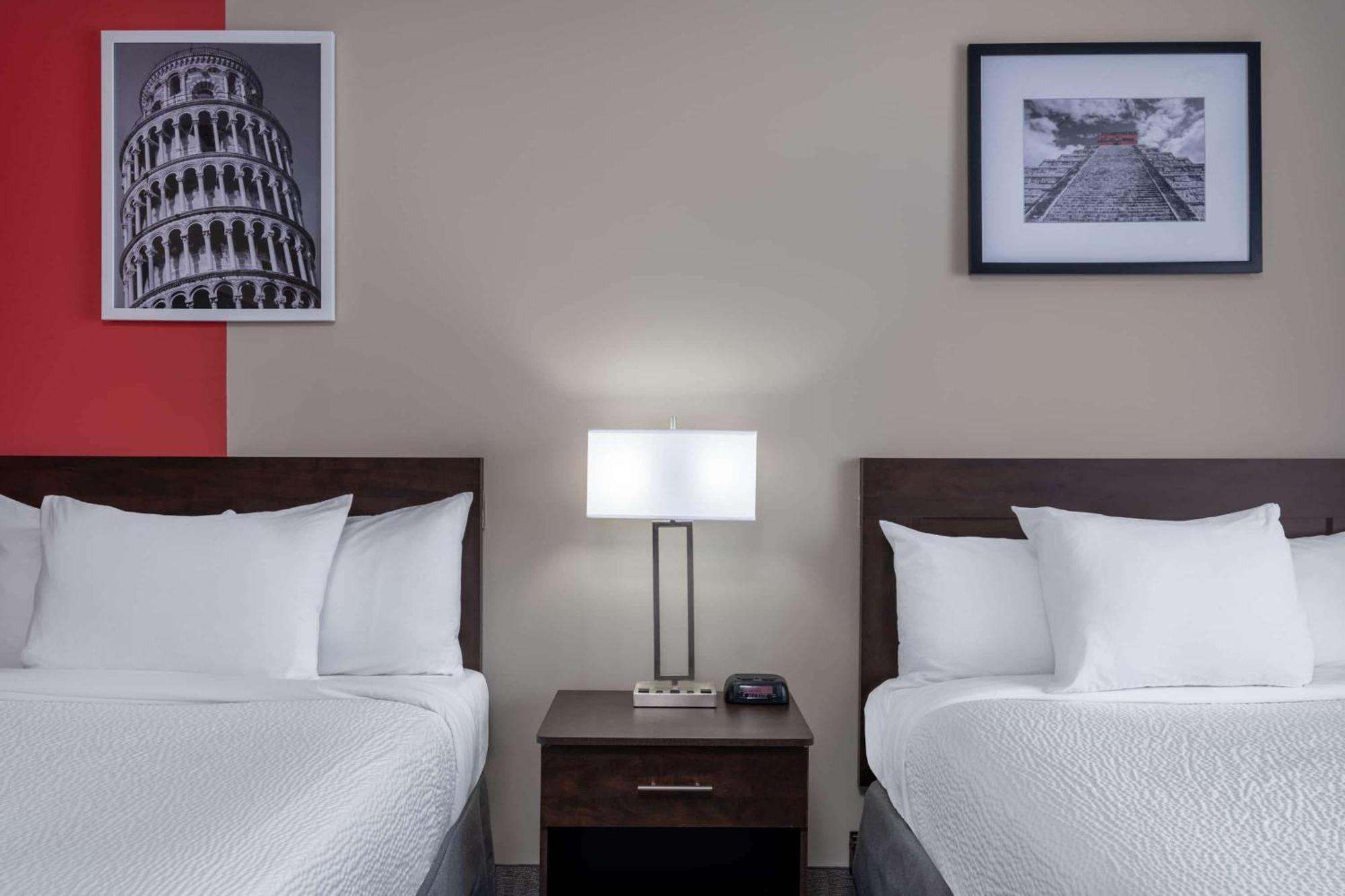 Ramada By Wyndham Thunder Bay Airlane Hotel Zewnętrze zdjęcie